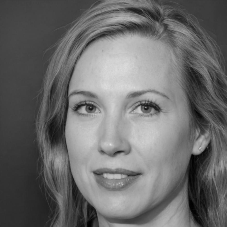 Ana Silva - Especialista em Tecnologia Financeira